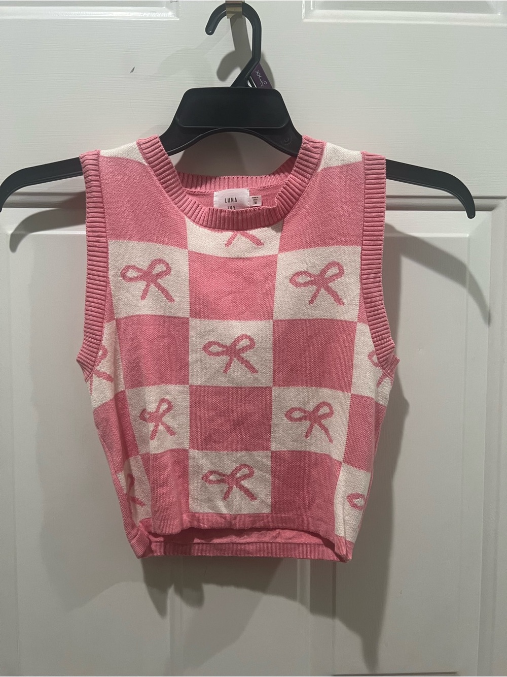 Luna Ivy Pink Checker Knit Cropped Sweater Vest with Bow Pattern